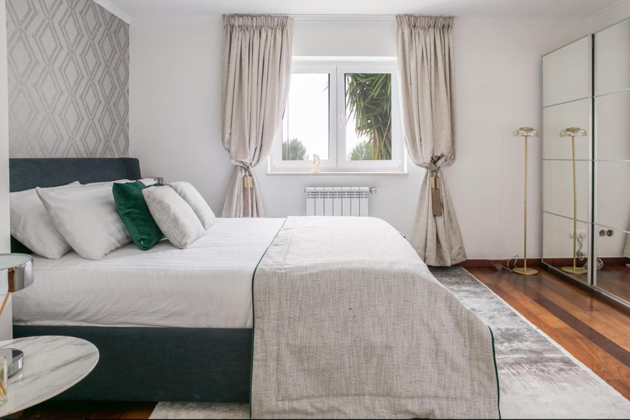 Quinta Da Serra - Luxurious Villa Sintra - Heated Pool & Jacuzzi Ngoại thất bức ảnh